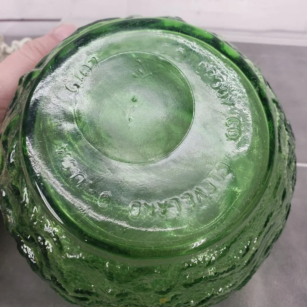 Vintage EO Brody Co Green Textured Round Depression Crinkle Glass Dish Candy Dis